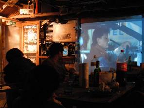 iniciarse al campamento, base, acampada, camping, acampar, camper, refugio, dormi, donde dormir,  caba&ntilde;a, hospedaje, donde hospedarse, hotel barato, ambiente, sala de maquinas, exclusivo, exclusividad, camping de lujo, glamping argentina, relax, relajarse, relajacion, siesta, tranquilidad, sosiego, estancia, pasto, aire, acondicionado, desayuno, mate en la cama, pileta, sombrilla, colchoneta inflable, fin de semana, week end, sabado, domingo, feriado, fin de semana largo, feriado puente, salida, parejas, turismo rural, viaje, viajecito escapada, viajeta, cerca, capital, pocos km, costa atlantica, autopista zona sur, lobos, ca&ntilde;uelas, san miguel del monte, uribelarrea, udaondo abott, campo, fogon, bolsa de dormir, linternas, mosquitero, pesca, paseos en globo, planeadores, alquiler cuatriciclos, cabalgatas, cabalgar, caballos, parque4x4, smata, maximo paz, vicente casares, ezeiza, horno de barro, asado, amigos, familia, chicos chicos, peque&ntilde;os, primera experiencia, naturaleza, verde, salir a pescar, hacer un fueguito, leer un libro, tranquilo, hamaca, paraguaya, siesta en los arboles, pastos altos, fogon, parrilla, disco de arado, deportes aventura, escapar de la rutina, quincho, juegos para chicos, escaladores, atardecer, niebla, abierto todo el a&ntilde;o, atendido por sus due&ntilde;os, ropa de cama, frazadas, mangrullo, reposeras, pic-nic, pic nic, campestre, atardecer, pajaros, chacra, las primorosas, chacras del alba, termas del salado, esculturas al aire libre, sala de maquinas, parque 4x4 conduccion defensiva, 4x4 y atv cuatris bosques, pasar el dia, dia de campo, 