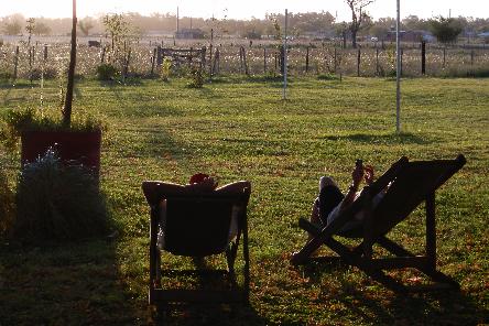 iniciarse al campamento, base, acampada, camping, acampar, camper, refugio, dormi, donde dormir,  caba&ntilde;a, hospedaje, donde hospedarse, hotel barato, ambiente, sala de maquinas, exclusivo, exclusividad, camping de lujo, glamping argentina, relax, relajarse, relajacion, siesta, tranquilidad, sosiego, estancia, pasto, aire, acondicionado, desayuno, mate en la cama, pileta, sombrilla, colchoneta inflable, fin de semana, week end, sabado, domingo, feriado, fin de semana largo, feriado puente, salida, parejas, turismo rural, viaje, viajecito escapada, viajeta, cerca, capital, pocos km, costa atlantica, autopista zona sur, lobos, ca&ntilde;uelas, san miguel del monte, uribelarrea, udaondo abott, campo, fogon, bolsa de dormir, linternas, mosquitero, pesca, paseos en globo, planeadores, alquiler cuatriciclos, cabalgatas, cabalgar, caballos, parque4x4, smata, maximo paz, vicente casares, ezeiza, horno de barro, asado, amigos, familia, chicos chicos, peque&ntilde;os, primera experiencia, naturaleza, verde, salir a pescar, hacer un fueguito, leer un libro, tranquilo, hamaca, paraguaya, siesta en los arboles, pastos altos, fogon, parrilla, disco de arado, deportes aventura, escapar de la rutina, quincho, juegos para chicos, escaladores, atardecer, niebla, abierto todo el a&ntilde;o, atendido por sus due&ntilde;os, ropa de cama, frazadas, mangrullo, reposeras, pic-nic, pic nic, campestre, atardecer, pajaros, chacra, las primorosas, chacras del alba, termas del salado, esculturas al aire libre, sala de maquinas, parque 4x4 conduccion defensiva, 4x4 y atv cuatris bosques, pasar el dia, dia de campo, 