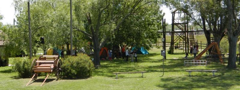 Campamento, ca&ntilde;uelas, acampar, escuelas, camping, educativo, grupo de chicos, salida educativa, exclusivo, fin de semana, pocos km, ezeiza, iniciarse al campamento, base, acampada, camping, acampar, cerca, capital, pocos km, lobos, ca&ntilde;uelas, san miguel del monte, uribelarrea, udaondo abott, campo, fogon, rustico, scouts, alquiler carpas, bolsa de dormir, linternas, parque4x4, smata, maximo paz, vicente casares, ezeiza, horno de barro, familia, chicos chicos, peque&ntilde;os, primera experiencia, naturaleza, verde, salir, arboleda, quincho cerrado, seguridad, iluminaci&oacute;n, fog&oacute;n, parrilla, deportes aventura, quincho, juegos para chicos, juegos trepadores, casa en el &aacute;rbol, escaladores, campestre, atardecer, la tranquera, general rodriguez, escuela de gimnasia, profesores, sevicios, viaje educativo, bosque, experiencia educativa, pileta, piscina, tobogan inflable, pelotero, mancha, deportes, cancha, futbol, voley, paseo nocturno, en caso de lluvia, transporte escolar, micro de alquiler, maestros de escuela, colegios, educaci&oacute;n privada, viaje fin de curso, experiencia campamentil, colonia escolar, educaci&oacute;n en el medio natural, Aula, Naturaleza, actividades f&iacute;sicas en el medio natural, educaci&oacute;n F&iacute;sica, educaci&oacute;n primaria, actividades f&iacute;sicas en la naturaleza, pre-campamento, colonia de vacaciones, vida en la naturaleza, tavien, pr&aacute;cticas en el medio natural; cuidado y preservaci&oacute;n del medio ambiente, interpretaci&oacute;n natural, campo privado, predio cerrado, integraci&oacute;n, sholem, intercolegial, torneo, campo aventua, barrancas, lujan, puente de sogas, caminata nocturna, entorno controlado, construir, refugios, laguna, juego, grupo, charlas, iglesias, retiro espiritual, catequesis, campamentos catolicos, proyecto campamento, arborismo, baradero, dormies, granja, contingente, alojamiento, interpretaci&oacute;n, mangrullo, plantas nativas, colonia suiza, programa educativo, san antonio de areco, los robles, campamento recreativo, armado de carpas, capilla del se&ntilde;or, excursiones de colegios, grupo scout.