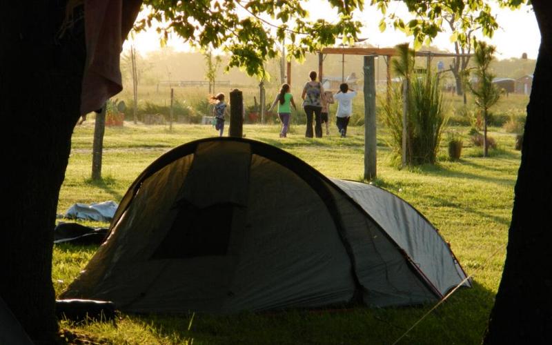 Campamento, ca&ntilde;uelas, acampar, escuelas, camping, educativo, grupo de chicos, salida educativa, exclusivo, fin de semana, pocos km, ezeiza, iniciarse al campamento, base, acampada, camping, acampar, cerca, capital, pocos km, lobos, ca&ntilde;uelas, san miguel del monte, uribelarrea, udaondo abott, campo, fogon, rustico, scouts, alquiler carpas, bolsa de dormir, linternas, parque4x4, smata, maximo paz, vicente casares, ezeiza, horno de barro, familia, chicos chicos, peque&ntilde;os, primera experiencia, naturaleza, verde, salir, arboleda, quincho cerrado, seguridad, iluminaci&oacute;n, fog&oacute;n, parrilla, deportes aventura, quincho, juegos para chicos, juegos trepadores, casa en el &aacute;rbol, escaladores, campestre, atardecer, la tranquera, general rodriguez, escuela de gimnasia, profesores, sevicios, viaje educativo, bosque, experiencia educativa, pileta, piscina, tobogan inflable, pelotero, mancha, deportes, cancha, futbol, voley, paseo nocturno, en caso de lluvia, transporte escolar, micro de alquiler, maestros de escuela, colegios, educaci&oacute;n privada, viaje fin de curso, experiencia campamentil, colonia escolar, educaci&oacute;n en el medio natural, Aula, Naturaleza, actividades f&iacute;sicas en el medio natural, educaci&oacute;n F&iacute;sica, educaci&oacute;n primaria, actividades f&iacute;sicas en la naturaleza, pre-campamento, colonia de vacaciones, vida en la naturaleza, tavien, pr&aacute;cticas en el medio natural; cuidado y preservaci&oacute;n del medio ambiente, interpretaci&oacute;n natural, campo privado, predio cerrado, integraci&oacute;n, sholem, intercolegial, torneo, campo aventua, barrancas, lujan, puente de sogas, caminata nocturna, entorno controlado, construir, refugios, laguna, juego, grupo, charlas, iglesias, retiro espiritual, catequesis, campamentos catolicos, proyecto campamento, arborismo, baradero, dormies, granja, contingente, alojamiento, interpretaci&oacute;n, mangrullo, plantas nativas, colonia suiza, programa educativo, san antonio de areco, los robles, campamento recreativo, armado de carpas, capilla del se&ntilde;or, excursiones de colegios, grupo scout.