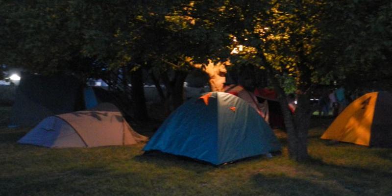 Campamento, ca&ntilde;uelas, acampar, escuelas, camping, educativo, grupo de chicos, salida educativa, exclusivo, fin de semana, pocos km, ezeiza, iniciarse al campamento, base, acampada, camping, acampar, cerca, capital, pocos km, lobos, ca&ntilde;uelas, san miguel del monte, uribelarrea, udaondo abott, campo, fogon, rustico, scouts, alquiler carpas, bolsa de dormir, linternas, parque4x4, smata, maximo paz, vicente casares, ezeiza, horno de barro, familia, chicos chicos, peque&ntilde;os, primera experiencia, naturaleza, verde, salir, arboleda, quincho cerrado, seguridad, iluminaci&oacute;n, fog&oacute;n, parrilla, deportes aventura, quincho, juegos para chicos, juegos trepadores, casa en el &aacute;rbol, escaladores, campestre, atardecer, la tranquera, general rodriguez, escuela de gimnasia, profesores, sevicios, viaje educativo, bosque, experiencia educativa, pileta, piscina, tobogan inflable, pelotero, mancha, deportes, cancha, futbol, voley, paseo nocturno, en caso de lluvia, transporte escolar, micro de alquiler, maestros de escuela, colegios, educaci&oacute;n privada, viaje fin de curso, experiencia campamentil, colonia escolar, educaci&oacute;n en el medio natural, Aula, Naturaleza, actividades f&iacute;sicas en el medio natural, educaci&oacute;n F&iacute;sica, educaci&oacute;n primaria, actividades f&iacute;sicas en la naturaleza, pre-campamento, colonia de vacaciones, vida en la naturaleza, tavien, pr&aacute;cticas en el medio natural; cuidado y preservaci&oacute;n del medio ambiente, interpretaci&oacute;n natural, campo privado, predio cerrado, integraci&oacute;n, sholem, intercolegial, torneo, campo aventua, barrancas, lujan, puente de sogas, caminata nocturna, entorno controlado, construir, refugios, laguna, juego, grupo, charlas, iglesias, retiro espiritual, catequesis, campamentos catolicos, proyecto campamento, arborismo, baradero, dormies, granja, contingente, alojamiento, interpretaci&oacute;n, mangrullo, plantas nativas, colonia suiza, programa educativo, san antonio de areco, los robles, campamento recreativo, armado de carpas, capilla del se&ntilde;or, excursiones de colegios, grupo scout.