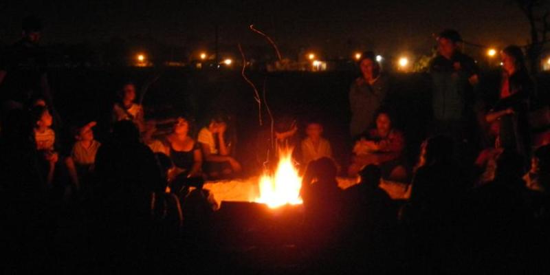 Campamento, ca&ntilde;uelas, acampar, escuelas, camping, educativo, grupo de chicos, salida educativa, exclusivo, fin de semana, pocos km, ezeiza, iniciarse al campamento, base, acampada, camping, acampar, cerca, capital, pocos km, lobos, ca&ntilde;uelas, san miguel del monte, uribelarrea, udaondo abott, campo, fogon, rustico, scouts, alquiler carpas, bolsa de dormir, linternas, parque4x4, smata, maximo paz, vicente casares, ezeiza, horno de barro, familia, chicos chicos, peque&ntilde;os, primera experiencia, naturaleza, verde, salir, arboleda, quincho cerrado, seguridad, iluminaci&oacute;n, fog&oacute;n, parrilla, deportes aventura, quincho, juegos para chicos, juegos trepadores, casa en el &aacute;rbol, escaladores, campestre, atardecer, la tranquera, general rodriguez, escuela de gimnasia, profesores, sevicios, viaje educativo, bosque, experiencia educativa, pileta, piscina, tobogan inflable, pelotero, mancha, deportes, cancha, futbol, voley, paseo nocturno, en caso de lluvia, transporte escolar, micro de alquiler, maestros de escuela, colegios, educaci&oacute;n privada, viaje fin de curso, experiencia campamentil, colonia escolar, educaci&oacute;n en el medio natural, Aula, Naturaleza, actividades f&iacute;sicas en el medio natural, educaci&oacute;n F&iacute;sica, educaci&oacute;n primaria, actividades f&iacute;sicas en la naturaleza, pre-campamento, colonia de vacaciones, vida en la naturaleza, tavien, pr&aacute;cticas en el medio natural; cuidado y preservaci&oacute;n del medio ambiente, interpretaci&oacute;n natural, campo privado, predio cerrado, integraci&oacute;n, sholem, intercolegial, torneo, campo aventua, barrancas, lujan, puente de sogas, caminata nocturna, entorno controlado, construir, refugios, laguna, juego, grupo, charlas, iglesias, retiro espiritual, catequesis, campamentos catolicos, proyecto campamento, arborismo, baradero, dormies, granja, contingente, alojamiento, interpretaci&oacute;n, mangrullo, plantas nativas, colonia suiza, programa educativo, san antonio de areco, los robles, campamento recreativo, armado de carpas, capilla del se&ntilde;or, excursiones de colegios, grupo scout.