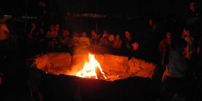 Campamento, ca&ntilde;uelas, acampar, escuelas, camping, educativo, grupo de chicos, salida educativa, exclusivo, fin de semana, pocos km, ezeiza, iniciarse al campamento, base, acampada, camping, acampar, cerca, capital, pocos km, lobos, ca&ntilde;uelas, san miguel del monte, uribelarrea, udaondo abott, campo, fogon, rustico, scouts, alquiler carpas, bolsa de dormir, linternas, parque4x4, smata, maximo paz, vicente casares, ezeiza, horno de barro, familia, chicos chicos, peque&ntilde;os, primera experiencia, naturaleza, verde, salir, arboleda, quincho cerrado, seguridad, iluminaci&oacute;n, fog&oacute;n, parrilla, deportes aventura, quincho, juegos para chicos, juegos trepadores, casa en el &aacute;rbol, escaladores, campestre, atardecer, la tranquera, general rodriguez, escuela de gimnasia, profesores, sevicios, viaje educativo, bosque, experiencia educativa, pileta, piscina, tobogan inflable, pelotero, mancha, deportes, cancha, futbol, voley, paseo nocturno, en caso de lluvia, transporte escolar, micro de alquiler, maestros de escuela, colegios, educaci&oacute;n privada, viaje fin de curso, experiencia campamentil, colonia escolar, educaci&oacute;n en el medio natural, Aula, Naturaleza, actividades f&iacute;sicas en el medio natural, educaci&oacute;n F&iacute;sica, educaci&oacute;n primaria, actividades f&iacute;sicas en la naturaleza, pre-campamento, colonia de vacaciones, vida en la naturaleza, tavien, pr&aacute;cticas en el medio natural; cuidado y preservaci&oacute;n del medio ambiente, interpretaci&oacute;n natural, campo privado, predio cerrado, integraci&oacute;n, sholem, intercolegial, torneo, campo aventua, barrancas, lujan, puente de sogas, caminata nocturna, entorno controlado, construir, refugios, laguna, juego, grupo, charlas, iglesias, retiro espiritual, catequesis, campamentos catolicos, proyecto campamento, arborismo, baradero, dormies, granja, contingente, alojamiento, interpretaci&oacute;n, mangrullo, plantas nativas, colonia suiza, programa educativo, san antonio de areco, los robles, campamento recreativo, armado de carpas, capilla del se&ntilde;or, excursiones de colegios, grupo scout.