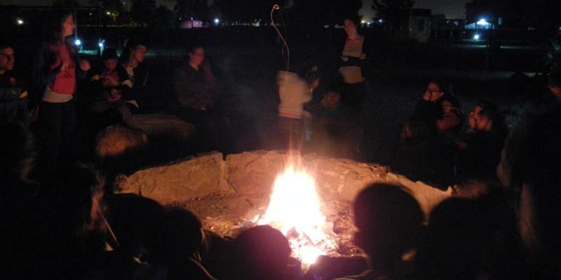 Campamento, ca&ntilde;uelas, acampar, escuelas, camping, educativo, grupo de chicos, salida educativa, exclusivo, fin de semana, pocos km, ezeiza, iniciarse al campamento, base, acampada, camping, acampar, cerca, capital, pocos km, lobos, ca&ntilde;uelas, san miguel del monte, uribelarrea, udaondo abott, campo, fogon, rustico, scouts, alquiler carpas, bolsa de dormir, linternas, parque4x4, smata, maximo paz, vicente casares, ezeiza, horno de barro, familia, chicos chicos, peque&ntilde;os, primera experiencia, naturaleza, verde, salir, arboleda, quincho cerrado, seguridad, iluminaci&oacute;n, fog&oacute;n, parrilla, deportes aventura, quincho, juegos para chicos, juegos trepadores, casa en el &aacute;rbol, escaladores, campestre, atardecer, la tranquera, general rodriguez, escuela de gimnasia, profesores, sevicios, viaje educativo, bosque, experiencia educativa, pileta, piscina, tobogan inflable, pelotero, mancha, deportes, cancha, futbol, voley, paseo nocturno, en caso de lluvia, transporte escolar, micro de alquiler, maestros de escuela, colegios, educaci&oacute;n privada, viaje fin de curso, experiencia campamentil, colonia escolar, educaci&oacute;n en el medio natural, Aula, Naturaleza, actividades f&iacute;sicas en el medio natural, educaci&oacute;n F&iacute;sica, educaci&oacute;n primaria, actividades f&iacute;sicas en la naturaleza, pre-campamento, colonia de vacaciones, vida en la naturaleza, tavien, pr&aacute;cticas en el medio natural; cuidado y preservaci&oacute;n del medio ambiente, interpretaci&oacute;n natural, campo privado, predio cerrado, integraci&oacute;n, sholem, intercolegial, torneo, campo aventua, barrancas, lujan, puente de sogas, caminata nocturna, entorno controlado, construir, refugios, laguna, juego, grupo, charlas, iglesias, retiro espiritual, catequesis, campamentos catolicos, proyecto campamento, arborismo, baradero, dormies, granja, contingente, alojamiento, interpretaci&oacute;n, mangrullo, plantas nativas, colonia suiza, programa educativo, san antonio de areco, los robles, campamento recreativo, armado de carpas, capilla del se&ntilde;or, excursiones de colegios, grupo scout.