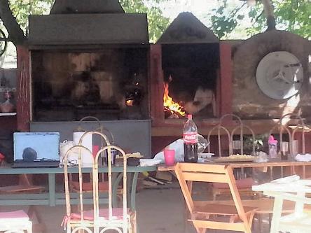 iniciarse al campamento, base, acampada, camping, acampar, camper, refugio, dormi, donde dormir,  caba&ntilde;a, hospedaje, donde hospedarse, hotel barato, ambiente, sala de maquinas, exclusivo, exclusividad, camping de lujo, glamping argentina, relax, relajarse, relajacion, siesta, tranquilidad, sosiego, estancia, pasto, aire, acondicionado, desayuno, mate en la cama, pileta, sombrilla, colchoneta inflable, fin de semana, week end, sabado, domingo, feriado, fin de semana largo, feriado puente, salida, parejas, turismo rural, viaje, viajecito escapada, viajeta, cerca, capital, pocos km, costa atlantica, autopista zona sur, lobos, ca&ntilde;uelas, san miguel del monte, uribelarrea, udaondo abott, campo, fogon, bolsa de dormir, linternas, mosquitero, pesca, paseos en globo, planeadores, alquiler cuatriciclos, cabalgatas, cabalgar, caballos, parque4x4, smata, maximo paz, vicente casares, ezeiza, horno de barro, asado, amigos, familia, chicos chicos, peque&ntilde;os, primera experiencia, naturaleza, verde, salir a pescar, hacer un fueguito, leer un libro, tranquilo, hamaca, paraguaya, siesta en los arboles, pastos altos, fogon, parrilla, disco de arado, deportes aventura, escapar de la rutina, quincho, juegos para chicos, escaladores, atardecer, niebla, abierto todo el a&ntilde;o, atendido por sus due&ntilde;os, ropa de cama, frazadas, mangrullo, reposeras, pic-nic, pic nic, campestre, atardecer, pajaros, chacra, las primorosas, chacras del alba, termas del salado, esculturas al aire libre, sala de maquinas, parque 4x4 conduccion defensiva, 4x4 y atv cuatris bosques, pasar el dia, dia de campo, 