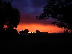 iniciarse al campamento, base, acampada, camping, acampar, camper, refugio, dormi, donde dormir,  caba&ntilde;a, hospedaje, donde hospedarse, hotel barato, ambiente, sala de maquinas, exclusivo, exclusividad, camping de lujo, glamping argentina, relax, relajarse, relajacion, siesta, tranquilidad, sosiego, estancia, pasto, aire, acondicionado, desayuno, mate en la cama, pileta, sombrilla, colchoneta inflable, fin de semana, week end, sabado, domingo, feriado, fin de semana largo, feriado puente, salida, parejas, turismo rural, viaje, viajecito escapada, viajeta, cerca, capital, pocos km, costa atlantica, autopista zona sur, lobos, ca&ntilde;uelas, san miguel del monte, uribelarrea, udaondo abott, campo, fogon, bolsa de dormir, linternas, mosquitero, pesca, paseos en globo, planeadores, alquiler cuatriciclos, cabalgatas, cabalgar, caballos, parque4x4, smata, maximo paz, vicente casares, ezeiza, horno de barro, asado, amigos, familia, chicos chicos, peque&ntilde;os, primera experiencia, naturaleza, verde, salir a pescar, hacer un fueguito, leer un libro, tranquilo, hamaca, paraguaya, siesta en los arboles, pastos altos, fogon, parrilla, disco de arado, deportes aventura, escapar de la rutina, quincho, juegos para chicos, escaladores, atardecer, niebla, abierto todo el a&ntilde;o, atendido por sus due&ntilde;os, ropa de cama, frazadas, mangrullo, reposeras, pic-nic, pic nic, campestre, atardecer, pajaros, chacra, las primorosas, chacras del alba, termas del salado, esculturas al aire libre, sala de maquinas, parque 4x4 conduccion defensiva, 4x4 y atv cuatris bosques, pasar el dia, dia de campo, 