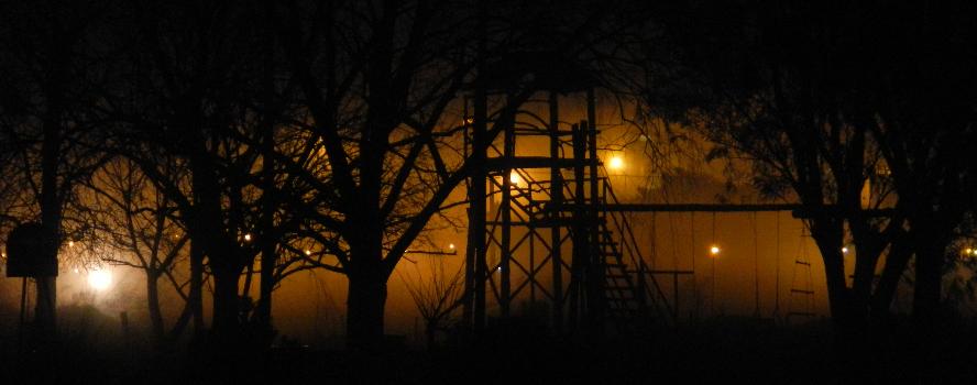 iniciarse al campamento, base, acampada, camping, acampar, camper, refugio, dormi, donde dormir,  caba&ntilde;a, hospedaje, donde hospedarse, hotel barato, ambiente, sala de maquinas, exclusivo, exclusividad, camping de lujo, glamping argentina, relax, relajarse, relajacion, siesta, tranquilidad, sosiego, estancia, pasto, aire, acondicionado, desayuno, mate en la cama, pileta, sombrilla, colchoneta inflable, fin de semana, week end, sabado, domingo, feriado, fin de semana largo, feriado puente, salida, parejas, turismo rural, viaje, viajecito escapada, viajeta, cerca, capital, pocos km, costa atlantica, autopista zona sur, lobos, ca&ntilde;uelas, san miguel del monte, uribelarrea, udaondo abott, campo, fogon, bolsa de dormir, linternas, mosquitero, pesca, paseos en globo, planeadores, alquiler cuatriciclos, cabalgatas, cabalgar, caballos, parque4x4, smata, maximo paz, vicente casares, ezeiza, horno de barro, asado, amigos, familia, chicos chicos, peque&ntilde;os, primera experiencia, naturaleza, verde, salir a pescar, hacer un fueguito, leer un libro, tranquilo, hamaca, paraguaya, siesta en los arboles, pastos altos, fogon, parrilla, disco de arado, deportes aventura, escapar de la rutina, quincho, juegos para chicos, escaladores, atardecer, niebla, abierto todo el a&ntilde;o, atendido por sus due&ntilde;os, ropa de cama, frazadas, mangrullo, reposeras, pic-nic, pic nic, campestre, atardecer, pajaros, chacra, las primorosas, chacras del alba, termas del salado, esculturas al aire libre, sala de maquinas, parque 4x4 conduccion defensiva, 4x4 y atv cuatris bosques, pasar el dia, dia de campo, 