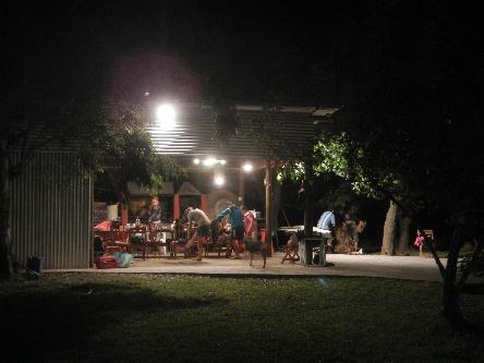 iniciarse al campamento, base, acampada, camping, acampar, camper, refugio, dormi, donde dormir,  caba&ntilde;a, hospedaje, donde hospedarse, hotel barato, ambiente, sala de maquinas, exclusivo, exclusividad, camping de lujo, glamping argentina, relax, relajarse, relajacion, siesta, tranquilidad, sosiego, estancia, pasto, aire, acondicionado, desayuno, mate en la cama, pileta, sombrilla, colchoneta inflable, fin de semana, week end, sabado, domingo, feriado, fin de semana largo, feriado puente, salida, parejas, turismo rural, viaje, viajecito escapada, viajeta, cerca, capital, pocos km, costa atlantica, autopista zona sur, lobos, ca&ntilde;uelas, san miguel del monte, uribelarrea, udaondo abott, campo, fogon, bolsa de dormir, linternas, mosquitero, pesca, paseos en globo, planeadores, alquiler cuatriciclos, cabalgatas, cabalgar, caballos, parque4x4, smata, maximo paz, vicente casares, ezeiza, horno de barro, asado, amigos, familia, chicos chicos, peque&ntilde;os, primera experiencia, naturaleza, verde, salir a pescar, hacer un fueguito, leer un libro, tranquilo, hamaca, paraguaya, siesta en los arboles, pastos altos, fogon, parrilla, disco de arado, deportes aventura, escapar de la rutina, quincho, juegos para chicos, escaladores, atardecer, niebla, abierto todo el a&ntilde;o, atendido por sus due&ntilde;os, ropa de cama, frazadas, mangrullo, reposeras, pic-nic, pic nic, campestre, atardecer, pajaros, chacra, las primorosas, chacras del alba, termas del salado, esculturas al aire libre, sala de maquinas, parque 4x4 conduccion defensiva, 4x4 y atv cuatris bosques, pasar el dia, dia de campo, 