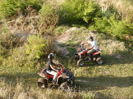 iniciarse al campamento, base, acampada, camping, acampar, camper, refugio, dormi, donde dormir,  caba&ntilde;a, hospedaje, donde hospedarse, hotel barato, ambiente, sala de maquinas, exclusivo, exclusividad, camping de lujo, glamping argentina, relax, relajarse, relajacion, siesta, tranquilidad, sosiego, estancia, pasto, aire, acondicionado, desayuno, mate en la cama, pileta, sombrilla, colchoneta inflable, fin de semana, week end, sabado, domingo, feriado, fin de semana largo, feriado puente, salida, parejas, turismo rural, viaje, viajecito escapada, viajeta, cerca, capital, pocos km, costa atlantica, autopista zona sur, lobos, ca&ntilde;uelas, san miguel del monte, uribelarrea, udaondo abott, campo, fogon, bolsa de dormir, linternas, mosquitero, pesca, paseos en globo, planeadores, alquiler cuatriciclos, cabalgatas, cabalgar, caballos, parque4x4, smata, maximo paz, vicente casares, ezeiza, horno de barro, asado, amigos, familia, chicos chicos, peque&ntilde;os, primera experiencia, naturaleza, verde, salir a pescar, hacer un fueguito, leer un libro, tranquilo, hamaca, paraguaya, siesta en los arboles, pastos altos, fogon, parrilla, disco de arado, deportes aventura, escapar de la rutina, quincho, juegos para chicos, escaladores, atardecer, niebla, abierto todo el a&ntilde;o, atendido por sus due&ntilde;os, ropa de cama, frazadas, mangrullo, reposeras, pic-nic, pic nic, campestre, atardecer, pajaros, chacra, las primorosas, chacras del alba, termas del salado, esculturas al aire libre, sala de maquinas, parque 4x4 conduccion defensiva, 4x4 y atv cuatris bosques 