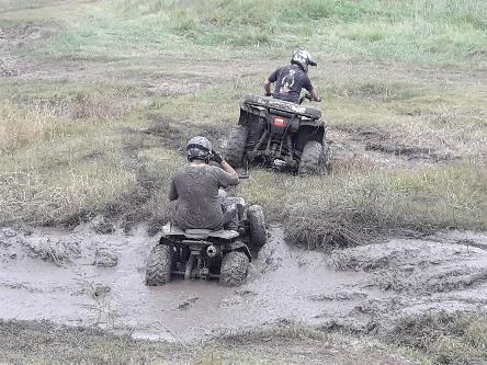 cuatriciclos, atv, cuatris, andar en cuatri, colectora autopista, utv, atv, sidebyside, polaris, canam, honda, gillera, g-force, donde andar en cuatri, circuito de enduro, motocross, moto, autopista, cantera, tosquera, seguridad, ba&ntilde;os, mecanica, reparacion de cuatri, quad, zanella, moto mx, millenium, campana, otamendi, practice track, benavidez, zona norte, zona sur, zona oeste, nogoya, las tejas, isla talavera, go pro, no profesional, cuatris para chicos, cuatri de 50cc, 90 cc, motocross, enduro, test road, mx, fmx, circuito, video, foro, comunidad mx, millennium 3, millennium otamendi, millennium benavidez, pista de cuatris, circuito de cuatriciclos, circuito ca&ntilde;uelas, ruta 3, atv park, amateur, circuito familia, cuatriciclo familiar, barro, piedras, donde barrear, stadium quadcross, chascomus, zarate, ezeiza, marcos parz, banshee, yamaha, grizzly, parrilleros, deportivo, buenos aires, parque4x4, camping con cuatri, sin locuras, parrillas, picnic, pic nic, cascos para cuatriciclos, ambiente familiar, pasar el d&iacute;a, fin de semana, sabado, domingo