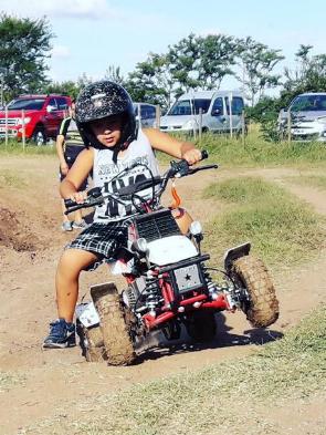 cuatriciclos, atv, cuatris, andar en cuatri, colectora autopista, utv, atv, sidebyside, polaris, canam, honda, gillera, g-force, donde andar en cuatri, circuito de enduro, motocross, moto, autopista, cantera, tosquera, seguridad, ba&ntilde;os, mecanica, reparacion de cuatri, quad, zanella, moto mx, millenium, campana, otamendi, practice track, benavidez, zona norte, zona sur, zona oeste, nogoya, las tejas, isla talavera, go pro, no profesional, cuatris para chicos, cuatri de 50cc, 90 cc, motocross, enduro, test road, mx, fmx, circuito, video, foro, comunidad mx, millennium 3, millennium otamendi, millennium benavidez, pista de cuatris, circuito de cuatriciclos, circuito ca&ntilde;uelas, ruta 3, atv park, amateur, circuito familia, cuatriciclo familiar, barro, piedras, donde barrear, stadium quadcross, chascomus, zarate, ezeiza, marcos parz, banshee, yamaha, grizzly, parrilleros, deportivo, buenos aires, parque4x4, camping con cuatri, sin locuras, parrillas, picnic, pic nic, cascos para cuatriciclos, ambiente familiar, pasar el d&iacute;a, fin de semana, sabado, domingo