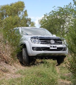 Introducci&oacute;n al mundo 4x4 y su historia Comparativa de los veh&iacute;culos de la marca Conducci&oacute;n Off Road: consejos y tips Posici&oacute;n de manejo Conducci&oacute;n en ruta y asfalto  Conducci&oacute;n en tierra, piedras y polvo Conducci&oacute;n en barro Conducci&oacute;n en arena Conducci&oacute;n en pendiente Conducci&oacute;n en vadeos Conducci&oacute;n en nieve y hielo vw amarok tdi 2.0 auto manual 4motion