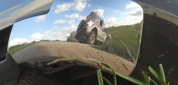 Ascenso y descenso, de rampas y terreno natural Inclinaciones laterales Conducci&oacute;n en arena Conducci&oacute;n en barro Paso de vadeo Trepada en roca Circulaci&oacute;n sobre piedras Trepada de escalera de durmientes Descuelgue de suspensi&oacute;n y funcionamiento de los sistemas de tracci&oacute;n Utilizaci&oacute;n en ascenso y descenso de los dispositivos de seguridad espec&iacute;ficos Demostraci&oacute;n de la transferencia de maza y su importancia       en la tracci&oacute;n T&eacute;cnicas de negociaci&oacute;n de los distintos tipos de obst&aacute;culos Maniobras de seguridad T&eacute;cnicas de rescate y uso correcto de todos los elementos espec&iacute;ficos Paso de Puentes Camel Conducci&oacute;n en m&eacute;danos Remplazo de neum&aacute;ticos sin ayuda de los elementos espec&iacute;ficos alquiler camioneta 4x4 curso hertz alamo 