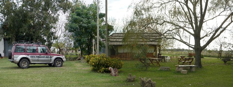 Capacitar a los usuarios de veh&iacute;culos 4x4 en el conocimiento de t&eacute;cnicas de     conducci&oacute;n en diferentes terrenos y climas, an&aacute;lisis de las posibilidades     y cualidades de cada camioneta, y t&eacute;cnicas y manejo de accesorios de rescate     y equipamiento. Esto se logra mediante un an&aacute;lisis del veh&iacute;culo y del terreno,     y la practica (en condiciones seguras y controladas, que permitan a los participantes     cometer errores y luego corregirlos solos, o ser rescatados) en diferentes     terrenos y situaciones