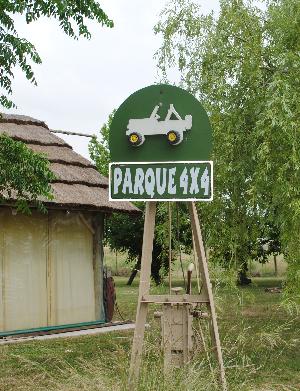 Ascenso y descenso, de rampas y terreno natural Inclinaciones laterales Conducci&oacute;n en arena Conducci&oacute;n en barro Paso de vadeo Trepada en roca Circulaci&oacute;n sobre piedras Trepada de escalera de durmientes Descuelgue de suspensi&oacute;n y funcionamiento de los sistemas de tracci&oacute;n Utilizaci&oacute;n en ascenso y descenso de los dispositivos de seguridad espec&iacute;ficos Demostraci&oacute;n de la transferencia de maza y su importancia       en la tracci&oacute;n T&eacute;cnicas de negociaci&oacute;n de los distintos tipos de obst&aacute;culos Maniobras de seguridad T&eacute;cnicas de rescate y uso correcto de todos los elementos espec&iacute;ficos Paso de Puentes Camel Conducci&oacute;n en m&eacute;danos Remplazo de neum&aacute;ticos sin ayuda de los elementos espec&iacute;ficos
