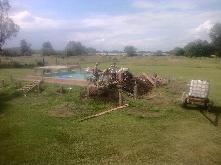 camping campamento jardin naturaleza pic nic aventura cuatriciclos pielta arquitectura bricolage avistaje de aves dia de campo fin de semana buena onda asado jardin de esculturas hierro reciclado animales de metal jardin de colibries salvias picaflor picaflores lagarto overo culebra jardin aves buenos aires observacion de aves rincon de la naturaleza ca&ntilde;uelas laguna pesca mojarras pescar con los chicos pesca con devolucion sembrar mojarras siempre construyendo parque4x4 parque 4x4 pasar el dia amigos cumplea&ntilde;os festejar cumple quinta campo quincho parrillas ba&ntilde;os accesibles duchas camping discapacitados 