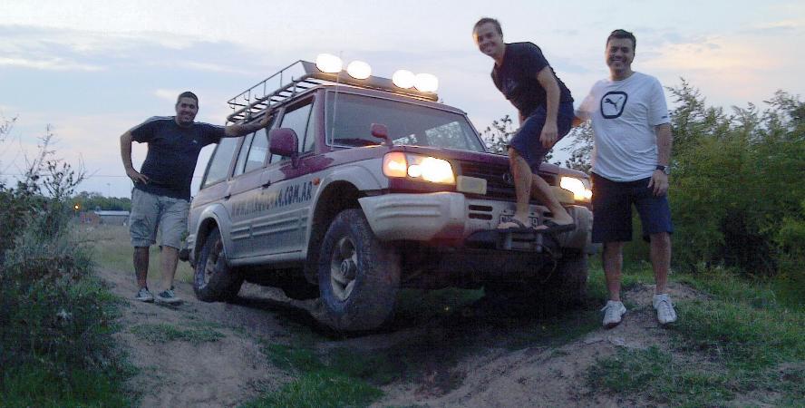 camping campamento jardin naturaleza pic nic aventura cuatriciclos pielta arquitectura bricolage avistaje de aves dia de campo fin de semana buena onda asado jardin de esculturas hierro reciclado animales de metal jardin de colibries salvias picaflor picaflores lagarto overo culebra jardin aves buenos aires observacion de aves rincon de la naturaleza ca&ntilde;uelas laguna pesca mojarras pescar con los chicos pesca con devolucion sembrar mojarras siempre construyendo parque4x4 parque 4x4 pasar el dia amigos cumplea&ntilde;os festejar cumple quinta campo quincho parrillas ba&ntilde;os accesibles duchas camping discapacitados  circuito pruebas sesion fotos campo test drive manejo prueba  siestodromo dormir la siesta