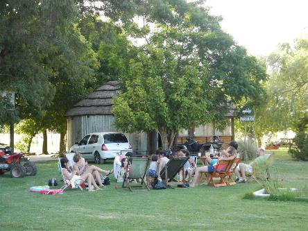 camping campamento jardin naturaleza pic nic aventura cuatriciclos pielta arquitectura bricolage avistaje de aves dia de campo fin de semana buena onda asado jardin de esculturas hierro reciclado animales de metal jardin de colibries salvias picaflor picaflores lagarto overo culebra jardin aves buenos aires observacion de aves rincon de la naturaleza ca&ntilde;uelas laguna pesca mojarras pescar con los chicos pesca con devolucion sembrar mojarras siempre construyendo parque4x4 parque 4x4 pasar el dia amigos cumplea&ntilde;os festejar cumple quinta campo quincho parrillas ba&ntilde;os accesibles duchas camping discapacitados  circuito pruebas sesion fotos campo test drive manejo prueba 