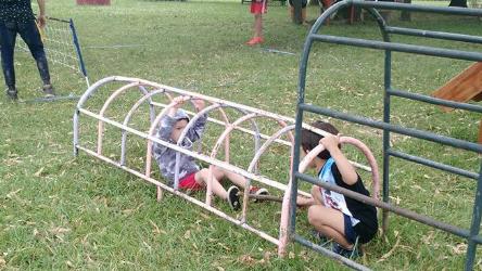 camping campamento jardin naturaleza pic nic aventura cuatriciclos pielta arquitectura bricolage avistaje de aves dia de campo fin de semana buena onda asado jardin de esculturas hierro reciclado animales de metal jardin de colibries salvias picaflor picaflores lagarto overo culebra jardin aves buenos aires observacion de aves rincon de la naturaleza ca&ntilde;uelas laguna pesca mojarras pescar con los chicos pesca con devolucion sembrar mojarras siempre construyendo parque4x4 parque 4x4 pasar el dia amigos cumplea&ntilde;os festejar cumple quinta campo quincho parrillas ba&ntilde;os accesibles duchas camping discapacitados 