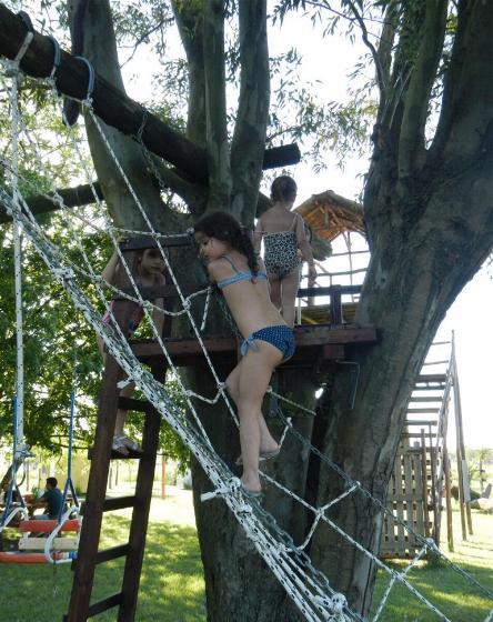 camping campamento jardin naturaleza pic nic aventura cuatriciclos pielta arquitectura bricolage avistaje de aves dia de campo fin de semana buena onda asado jardin de esculturas hierro reciclado animales de metal jardin de colibries salvias picaflor picaflores lagarto overo culebra jardin aves buenos aires observacion de aves rincon de la naturaleza ca&ntilde;uelas laguna pesca mojarras pescar con los chicos pesca con devolucion sembrar mojarras siempre construyendo parque4x4 parque 4x4 pasar el dia amigos cumplea&ntilde;os festejar cumple quinta campo quincho parrillas ba&ntilde;os accesibles duchas camping discapacitados 